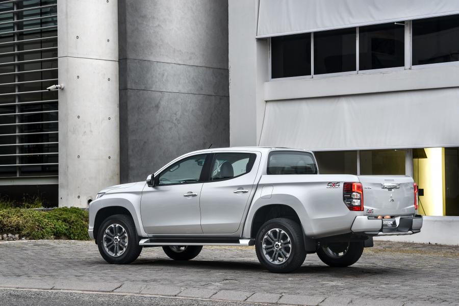  Mitsubishi Triton Double Cab 2019 года  (ZA) (фото 33 из 40)